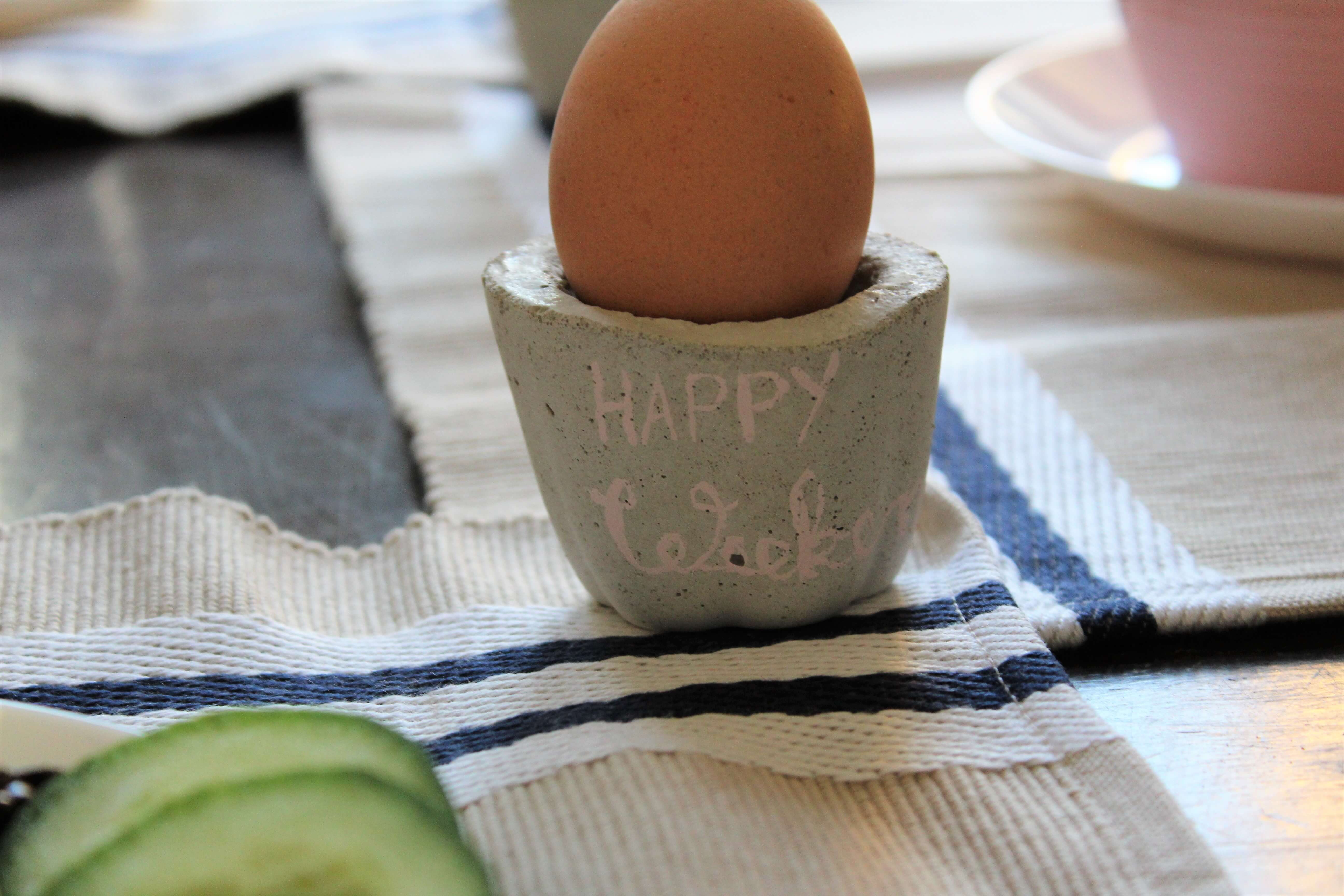 Eierbecher in Betonoptik – Muttertagsgeschenk